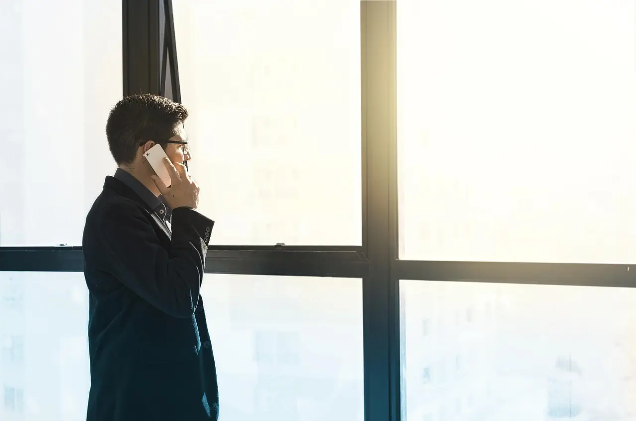 Telefonnummer 72100100 – Sikker at besvare?