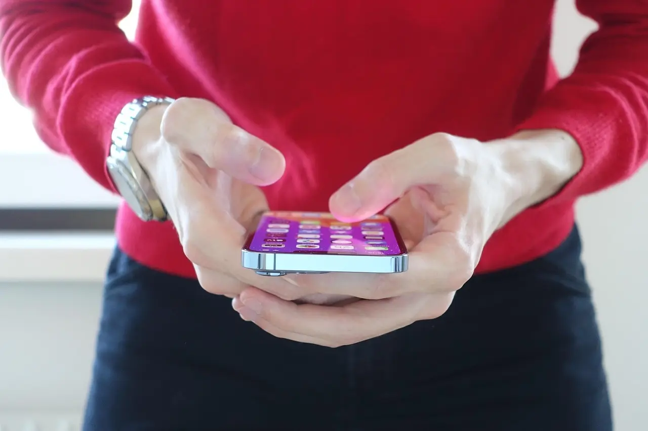 70 13 30 00 – Er det spam?