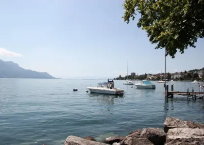 Må man bade i Lac des Eaux Bleues i Miribel?