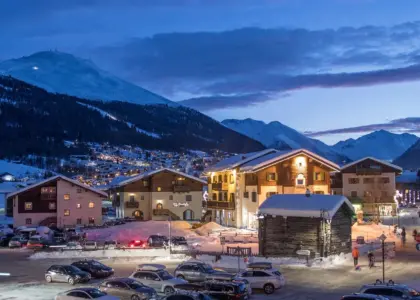 Sådan kombinerer du storbyophold i Lyon med skiferie i Frankrig og fly fra Danmark