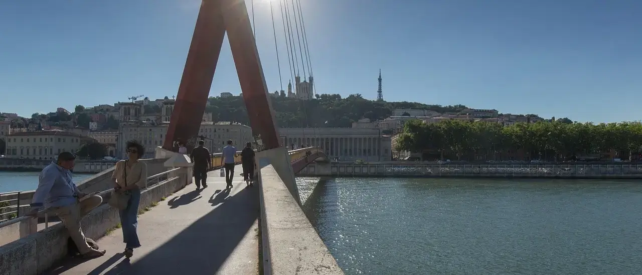 Sejl selv på Saône i elbåd uden bådbevis