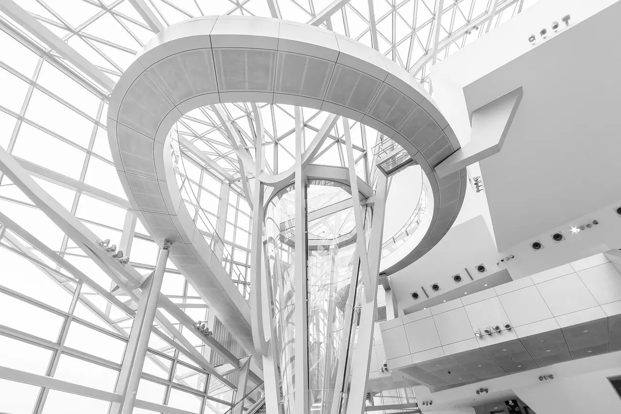 Sejler Vaporettoen i Lyon året rundt?