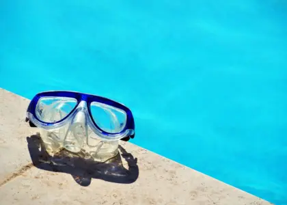 Tre gode grunde til at huske et snorkelsæt til børnene når du pakker tasken til turen sydpå